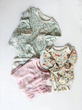 MORI Set of 3 — Peter Rabbit & Bunny Pajamas 12-18M + Gruffalo Bodysuit 3-6M